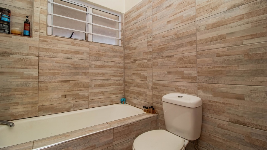 4 Bedroom Property for Sale in Wynberg Western Cape